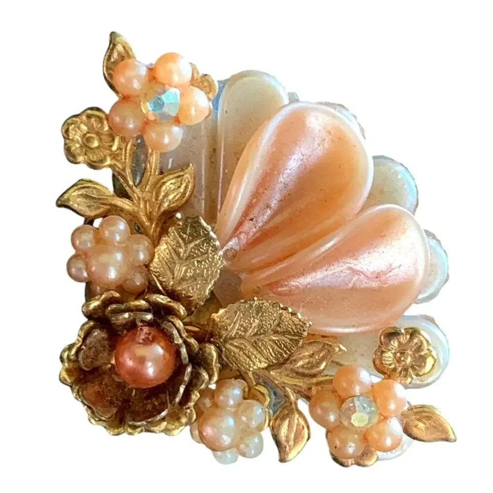 Vintage 1950s Lucite Flower Clip Earrings Peach Gold Tone Floral